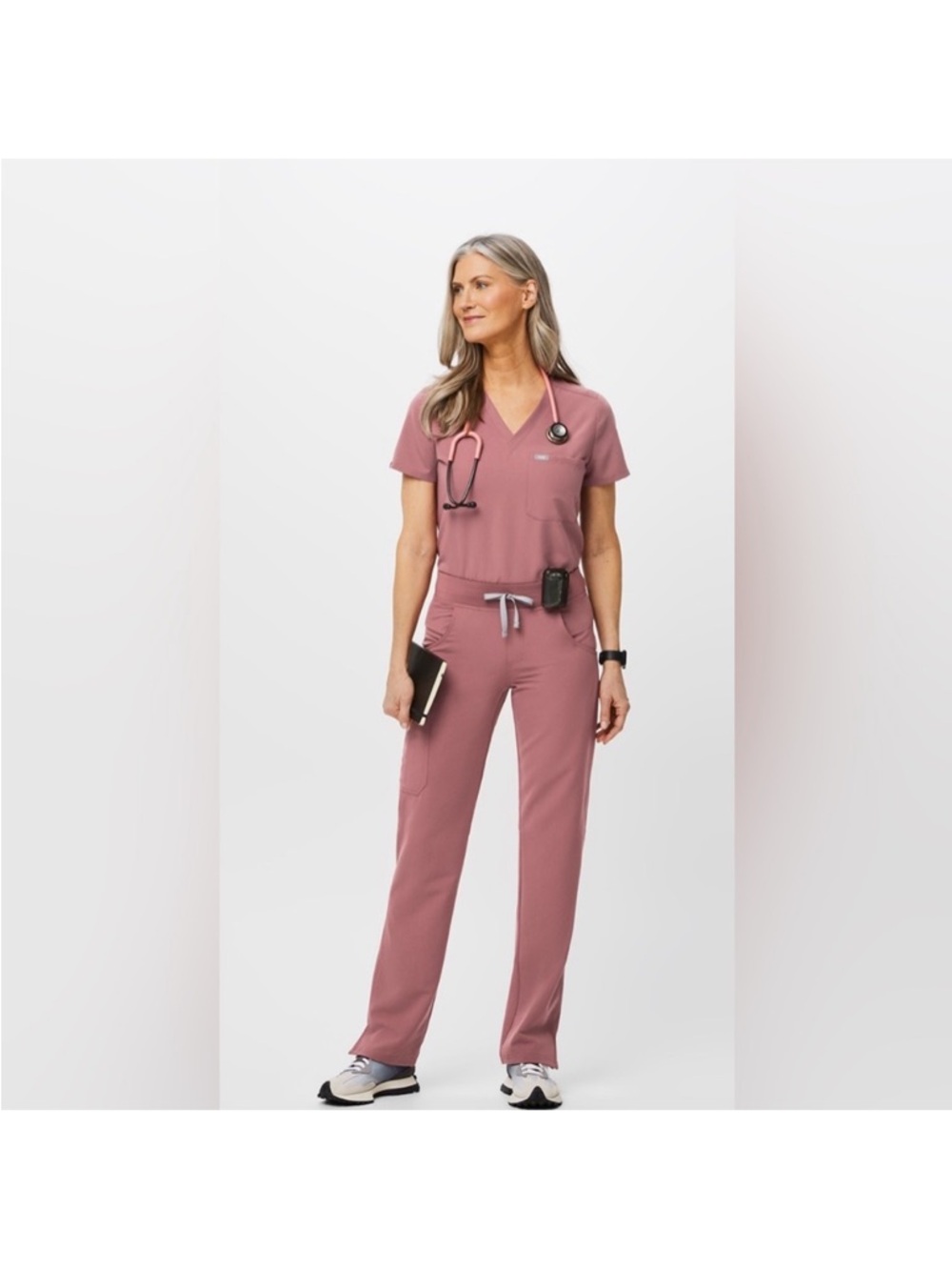 Figs Women’s Kade Cargo Scrub pants in Muave